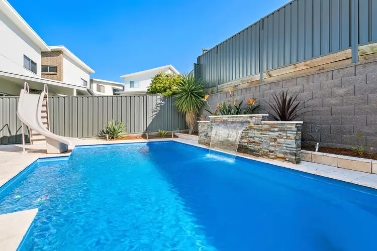 Second view of Homely house listing, 5 Rosemont Circuit, Flinders NSW 2529