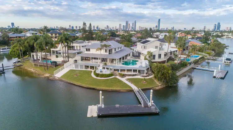 10 Moray Court, Benowa Waters QLD 4217