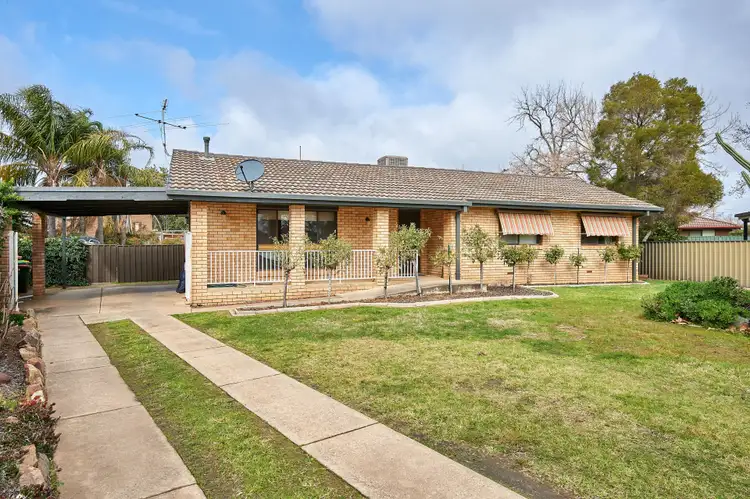 24 Jasmin Crescent, Lake Albert NSW 2650
