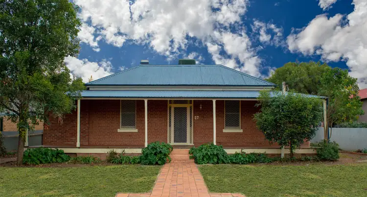 27 Farrand Street, Forbes NSW 2871