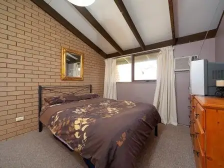 Fourth view of Homely unit listing, 2/429 Griffith Road, Lavington NSW 2641