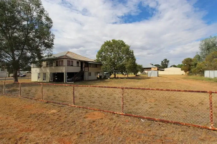 164 Parry Street, Charleville QLD 4470