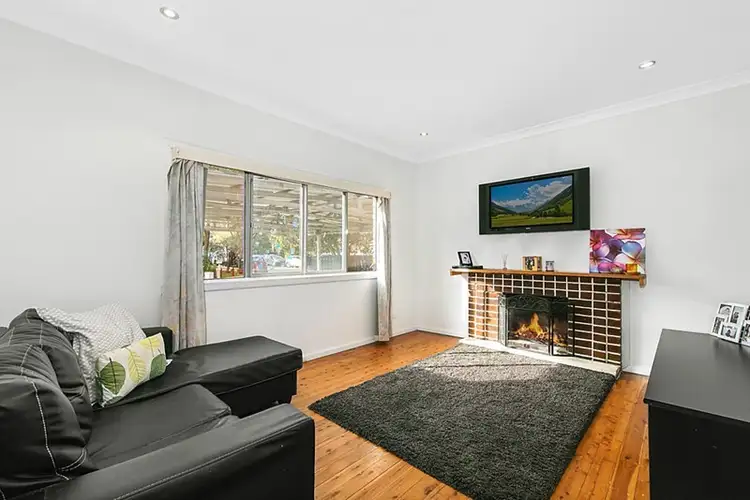 Second view of Homely house listing, 5 Fitzell Place, Brookvale NSW 2100