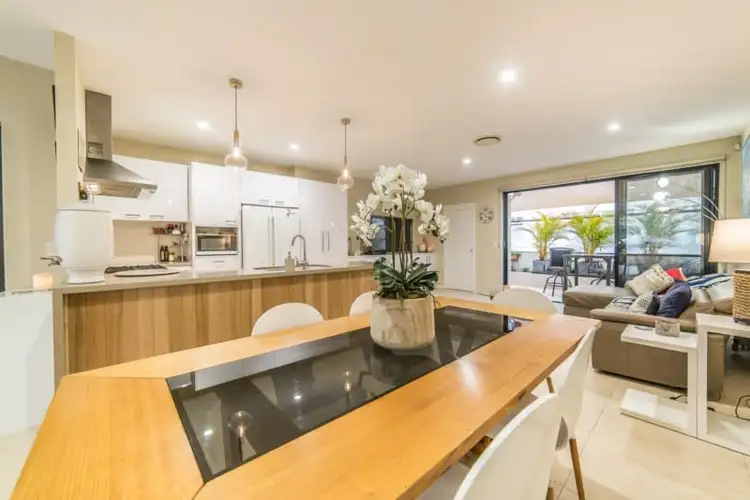 Fourth view of Homely townhouse listing, 2/214 Stanhill Drive, Chevron Island QLD 4217