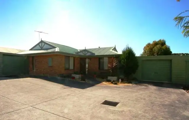 Main view of Homely unit listing, 2/42 Walton Street, Cowes VIC 3922