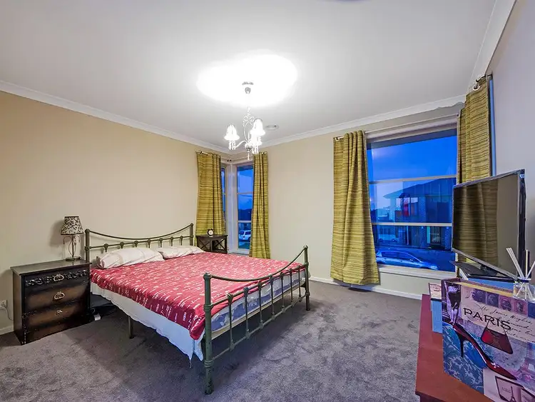Seventh view of Homely house listing, 2 Corymbia Court, Truganina VIC 3029