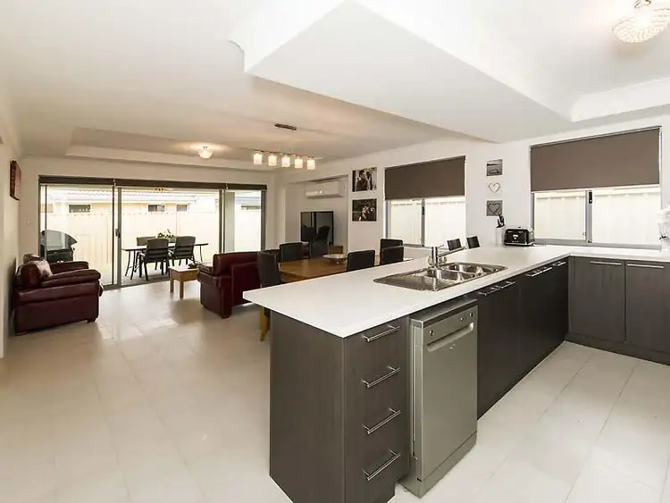 Fifth view of Homely house listing, 29 Tipperary Bend, Canning Vale WA 6155