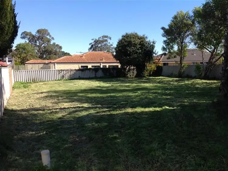 69a Hillsborough Drive, Nollamara WA 6061