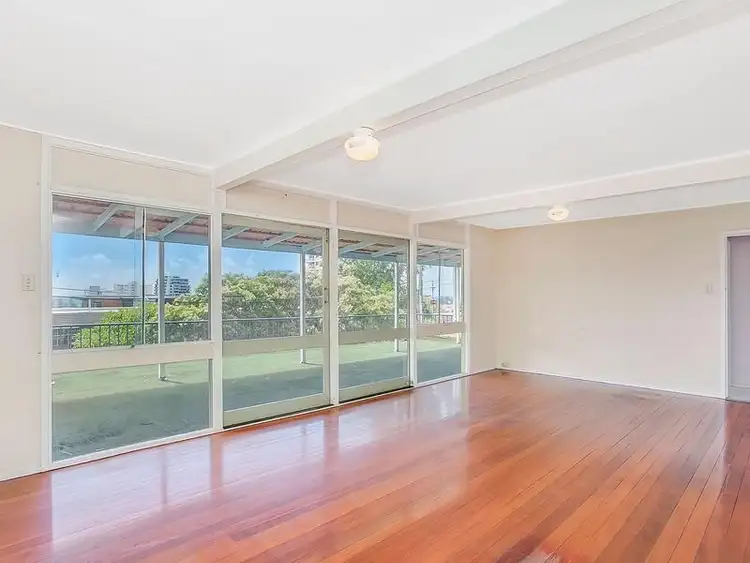 Fifth view of Homely unit listing, 4/4 East Street, Burleigh Heads QLD 4220