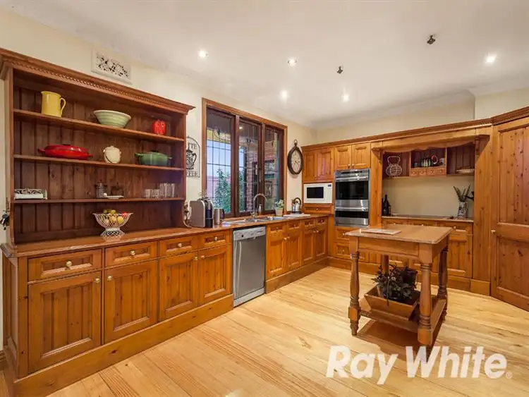 Fifth view of Homely house listing, 10 Ungara Close, Eltham North VIC 3095