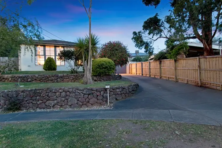 6 Hilton Court, Frankston VIC 3199