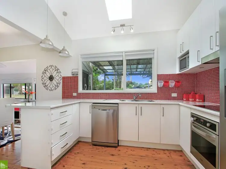 Second view of Homely house listing, 3 Janet Court, Figtree NSW 2525