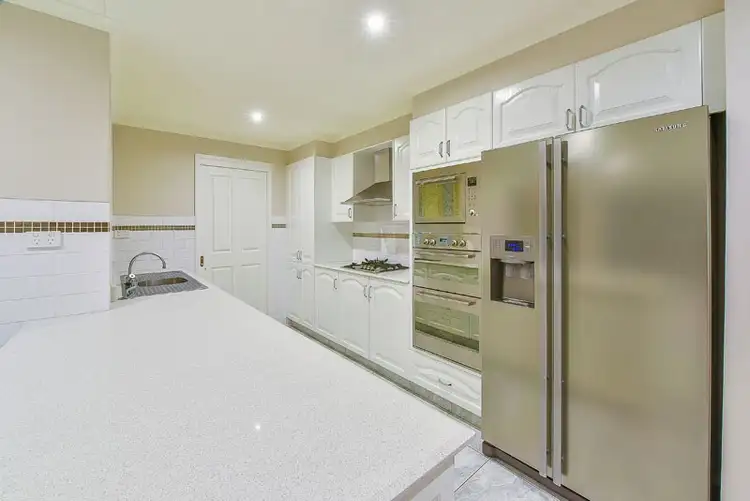 Sixth view of Homely house listing, 8 Claremont Circuit, Glen Alpine NSW 2560