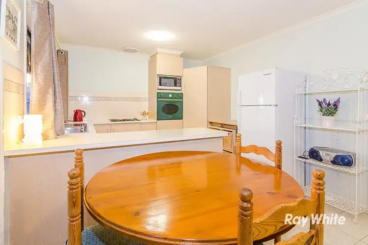 Sixth view of Homely house listing, 2 Seacombe Place, Cranbourne VIC 3977