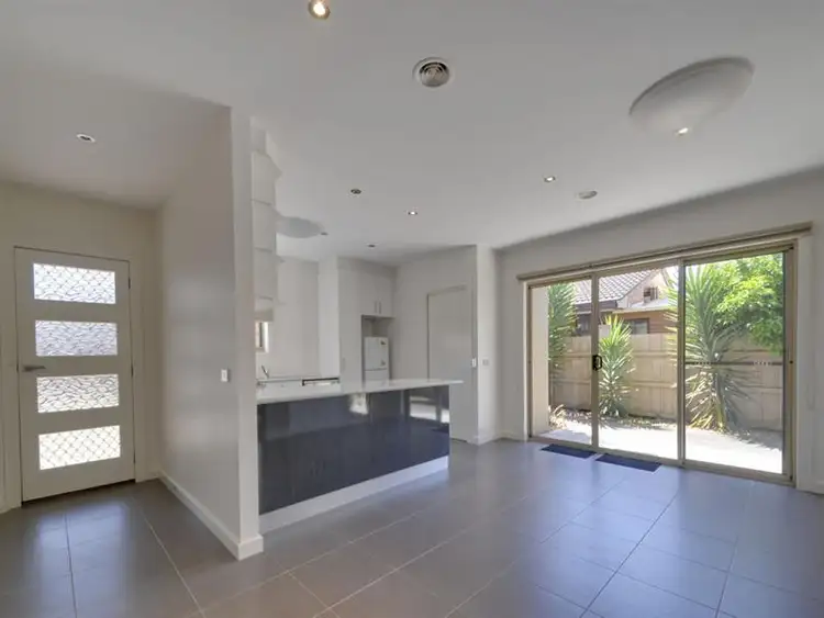 Main view of Homely unit listing, 2/20 Collins Street, Traralgon VIC 3844