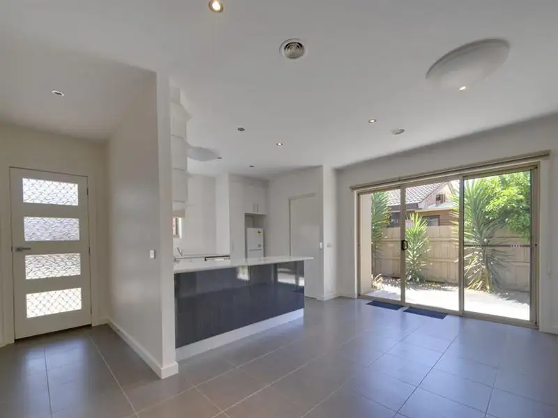 Main view of Homely unit listing, 2/20 Collins Street, Traralgon VIC 3844