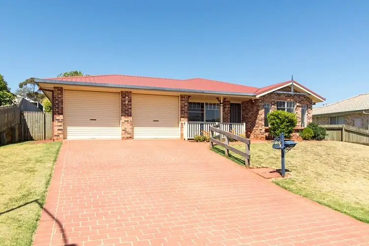 8 Daisy Court, Middle Ridge QLD 4350