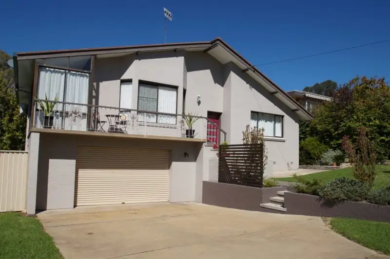 Main view of Homely house listing, 6 Yallambee Avenue, Armidale NSW 2350