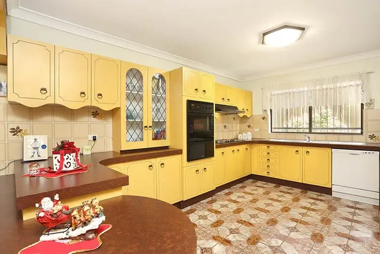 Fifth view of Homely house listing, 28 Garment Street, Prairiewood NSW 2176