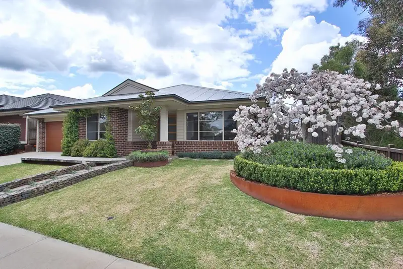 Main view of Homely house listing, 8 Mac Knight Wynd, Doreen VIC 3754