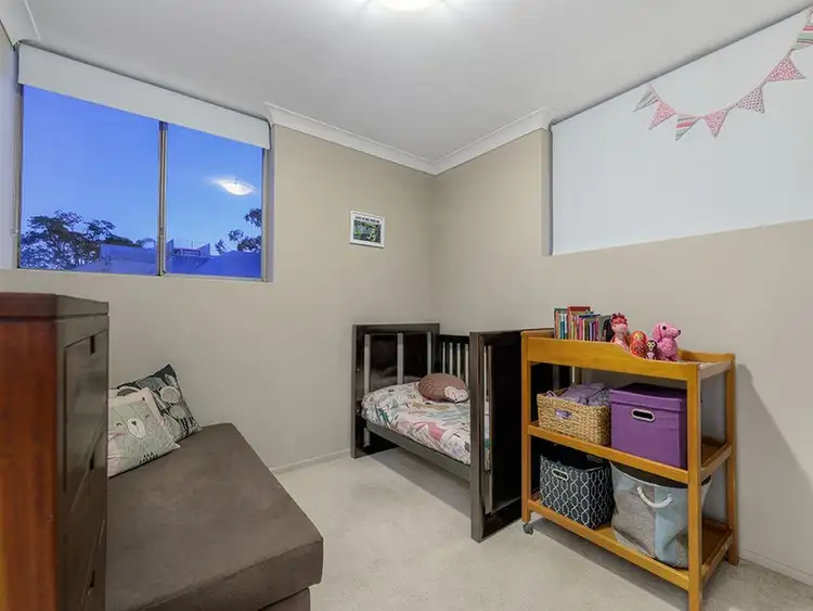 Seventh view of Homely unit listing, 4/12 Hanworth Street, East Brisbane QLD 4169