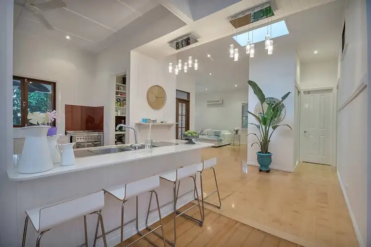 147 Glebe Road, Silkstone QLD 4304