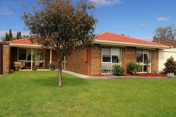 35 Arnold Drive, Chelsea VIC 3196