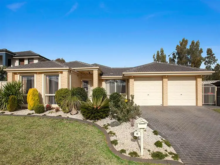 16 Mood Circuit, Albion Park NSW 2527