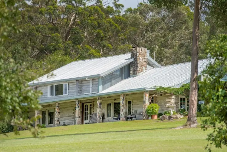 822 Tagigan Road, Goomboorian QLD 4570