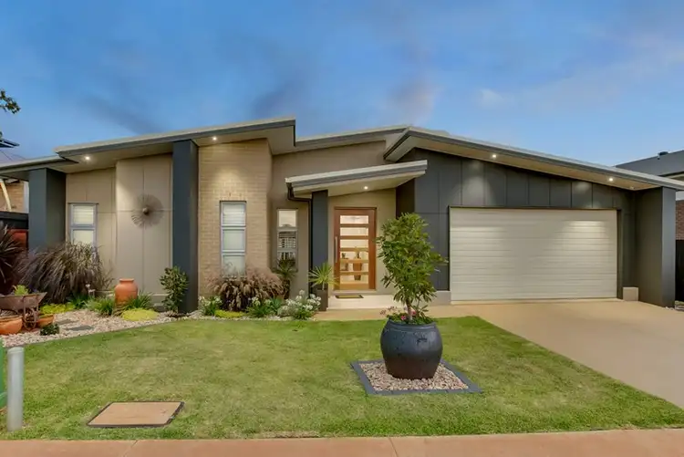 123 Spurs Drive, Wellington Point QLD 4160