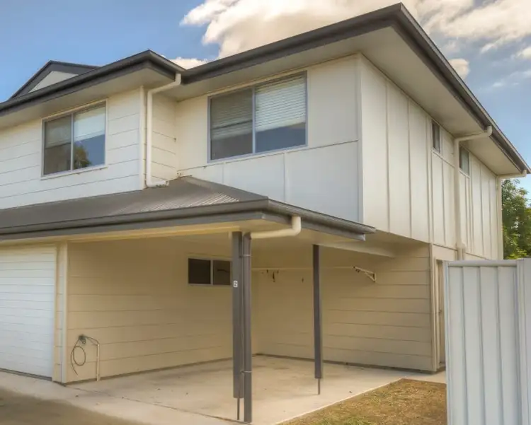Unit 2/37 Condamine Street, Miles QLD 4415