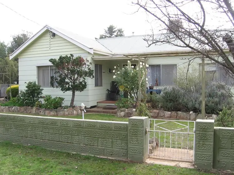 8 Doyle Street, Rochester VIC 3561