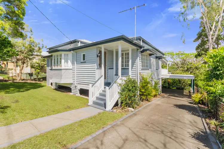 72 Pine Mountain Road, North Ipswich QLD 4305