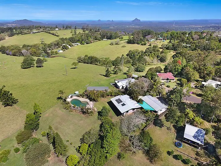 2 Honeyeater Lane, Maleny QLD 4552