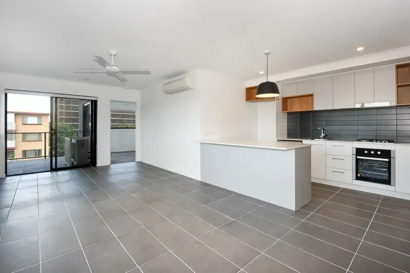 Main view of Homely unit listing, 303/9-15 Regina Street, Greenslopes QLD 4120