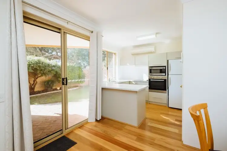 3/7 Harman Road, Sorrento WA 6020