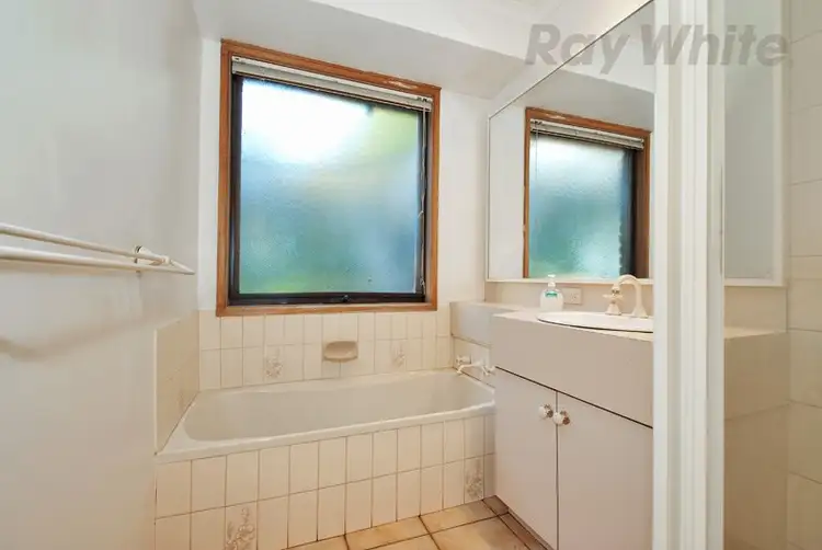 Fifth view of Homely house listing, 33 LEMONGROVE Crescent, Croydon Hills VIC 3136