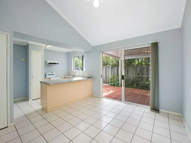 Main view of Homely townhouse listing, 2/84-88 Wynyard Street, Cleveland QLD 4163