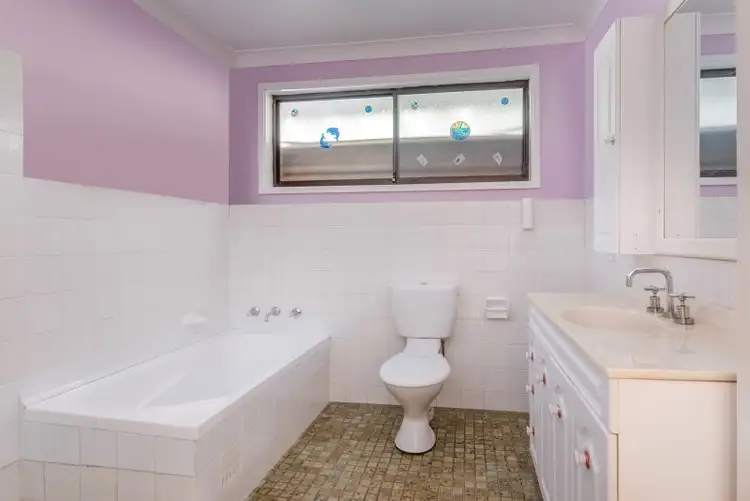 Sixth view of Homely house listing, 20 Kitson Place, Minto NSW 2566