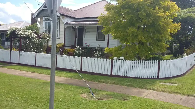 148 West, Glen Innes NSW 2370