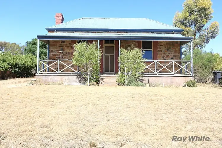 8 West Street, Burra SA 5417