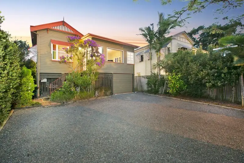 Main view of Homely house listing, 825 Cavendish Road, Holland Park QLD 4121