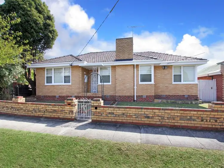 Main view of Homely house listing, 17 Waratah Avenue, Glen Huntly VIC 3163