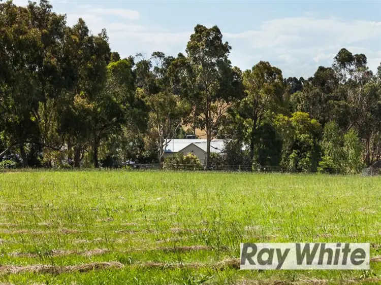 100 Graydens Road, Moorooduc VIC 3933