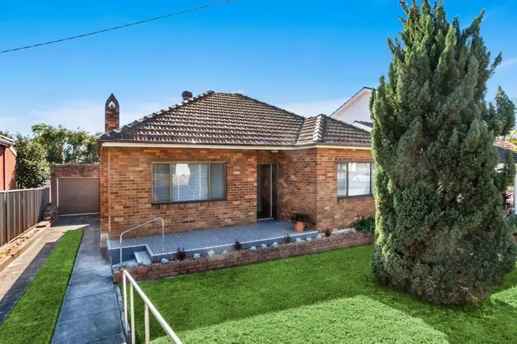 10 Stoney Creek Road, Beverly Hills NSW 2209