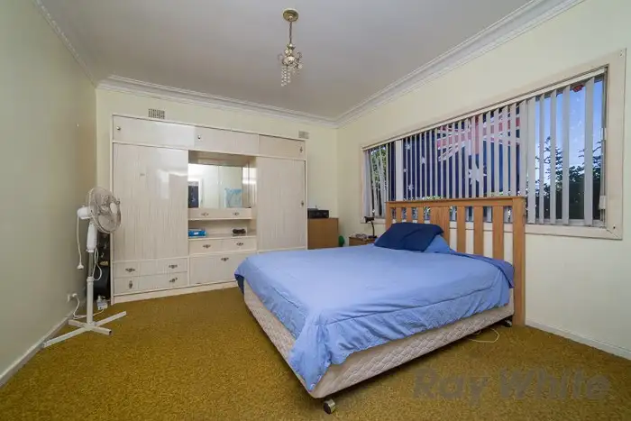 Fourth view of Homely house listing, 17 Ocean Street, Redhead NSW 2290