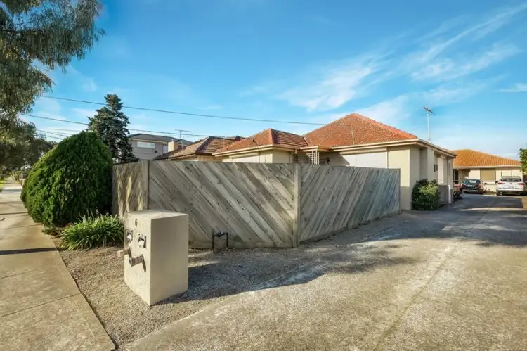 Second view of Homely villa listing, 1/6 Maude Avenue, Glenroy VIC 3046