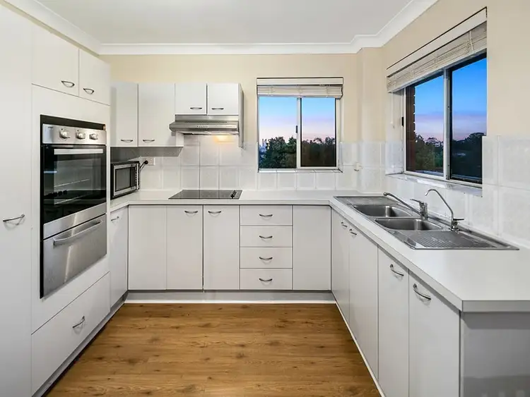 Fifth view of Homely unit listing, 9/16 Swain Street, Holland Park West QLD 4121