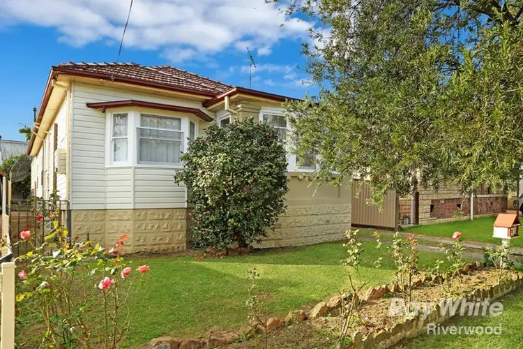 15 Parkland Avenue, Punchbowl NSW 2196