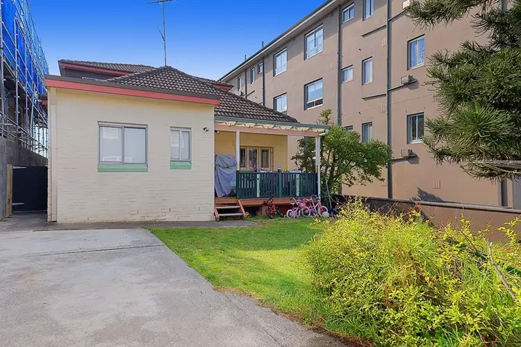 Second view of Homely apartment listing, 2/141 Boundary Street, Clovelly NSW 2031